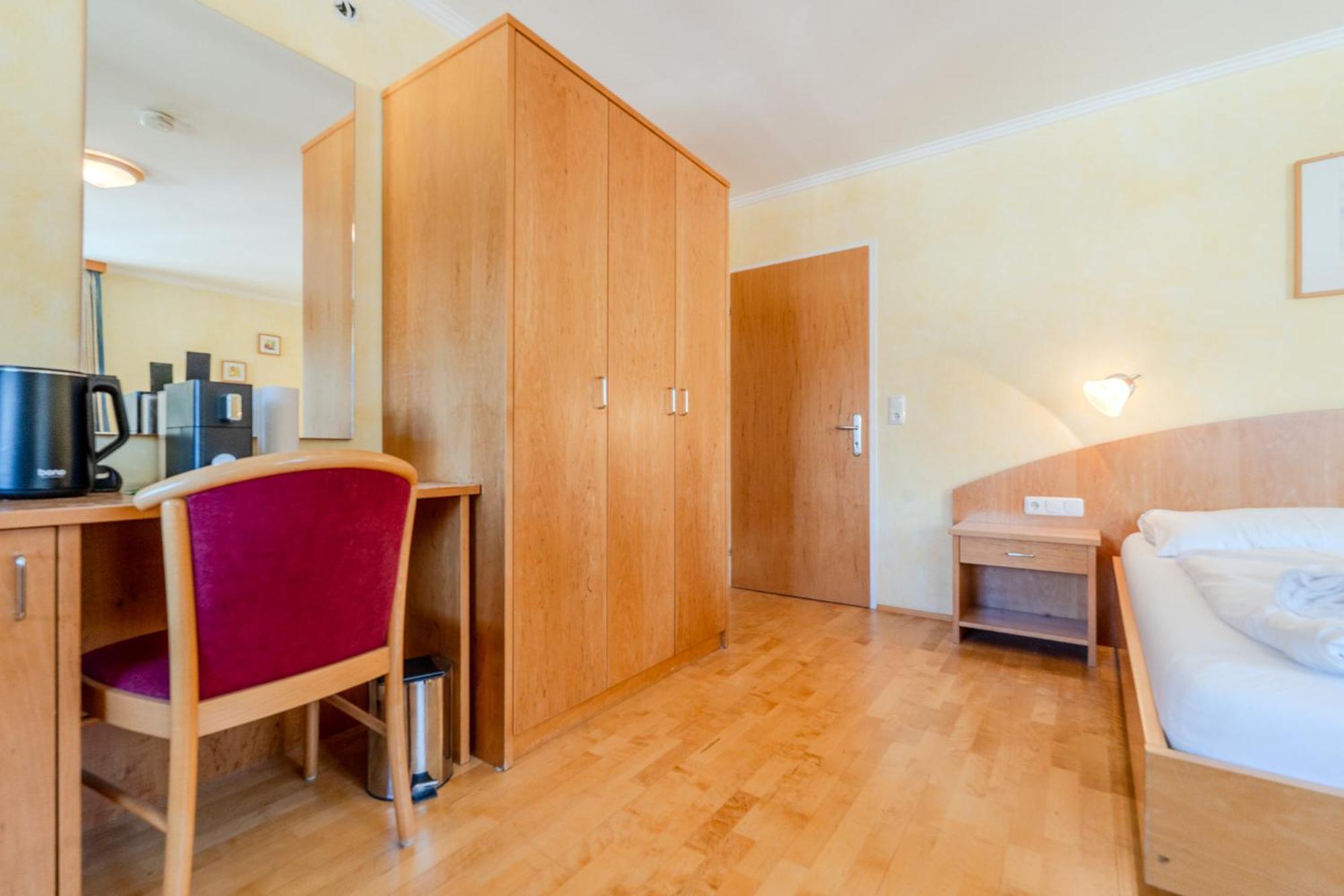 Whats-App Self-Check-In - Villa Maria Theresia Bad Goisern Oda fotoğraf